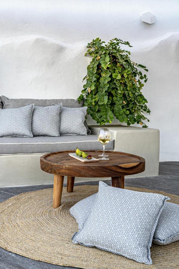 Terra E Lavoro Luxury Suite Exo Gonia Bagian luar foto