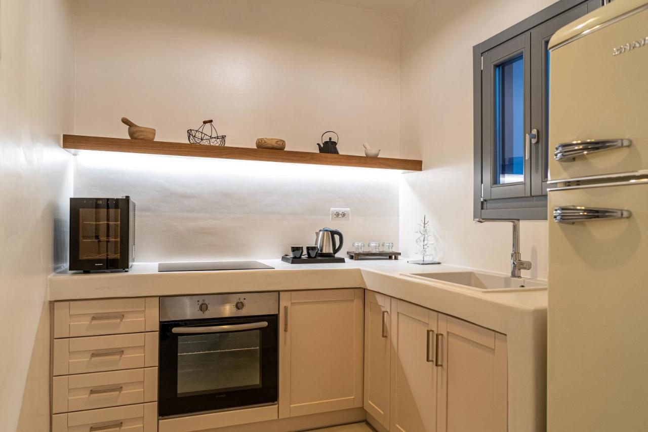 Terra E Lavoro Luxury Suite Exo Gonia Bagian luar foto